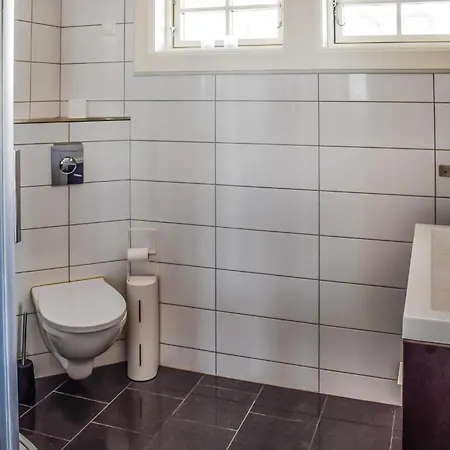 Gorgeous In * Rauland